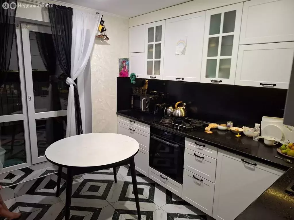 1-комнатная квартира: Геленджик, улица Орджоникидзе, 5Б (40 м) - Фото 0