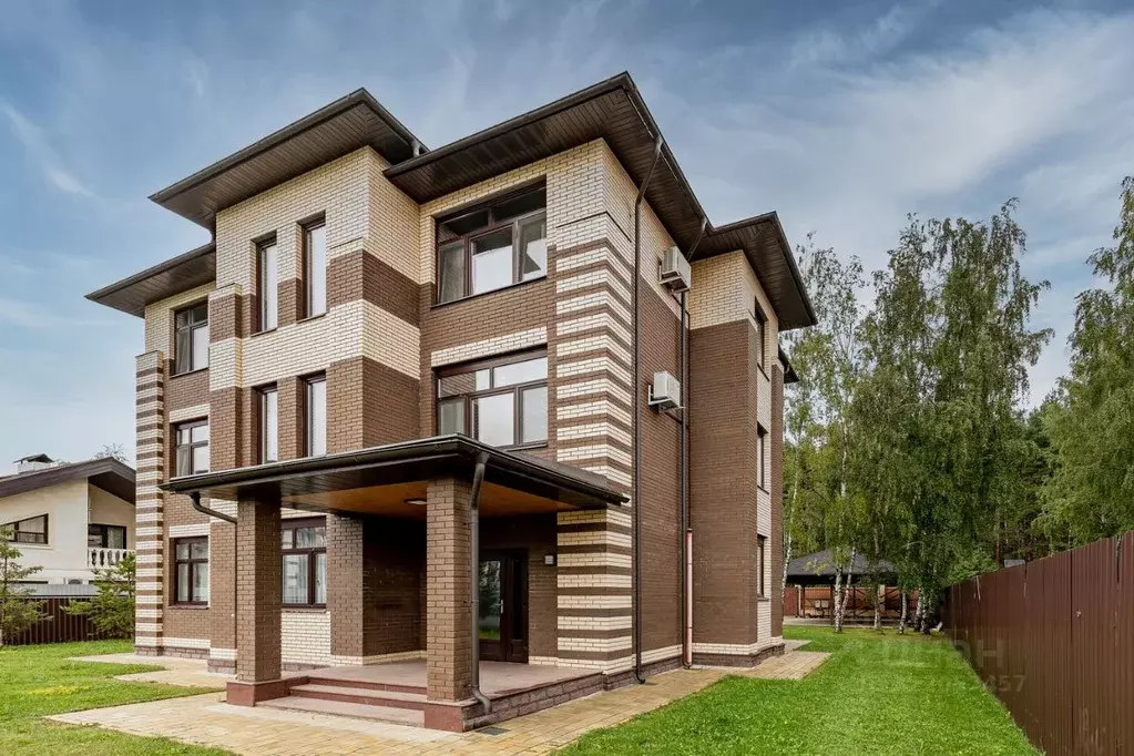 Коттедж в Москва № 31 кв-л, 5 (467 м) - Фото 1