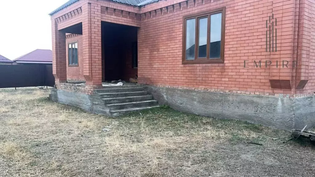 Дом в Бено-Юрт, улица имени С-А.А. Завгаева, 39 (204 м) - Фото 0