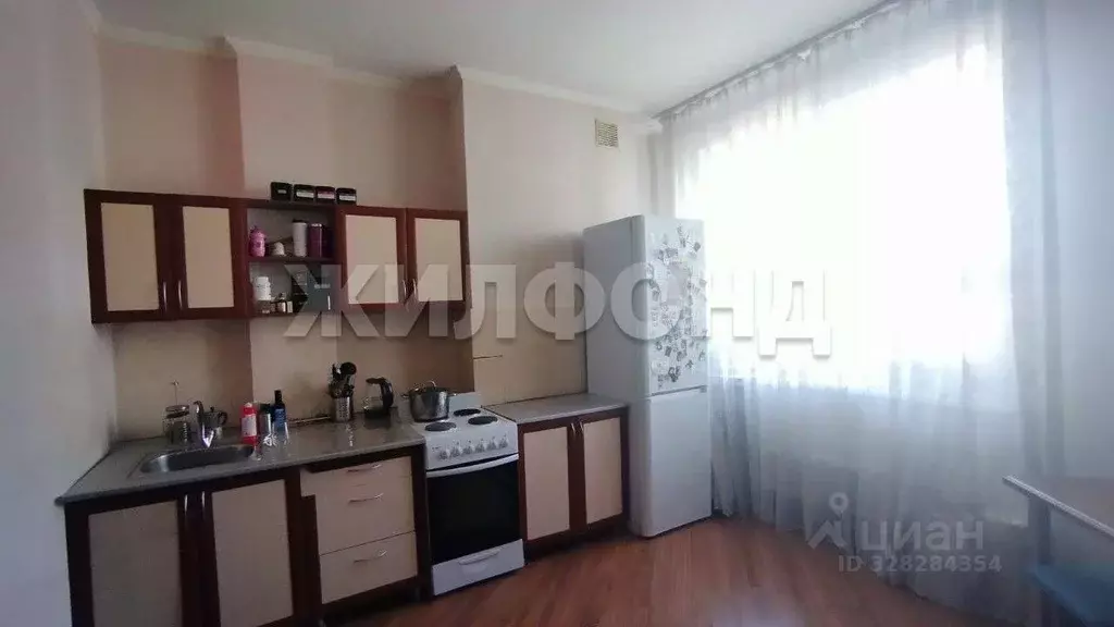 2-к кв. Хакасия, Абакан ул. Чехова, 95к1 (94.7 м) - Фото 1