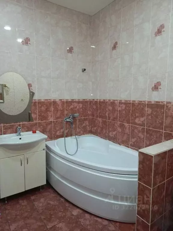 Коттедж в Астраханская область, Астрахань ул. Орджоникидзе, 50 (154 м) - Фото 2