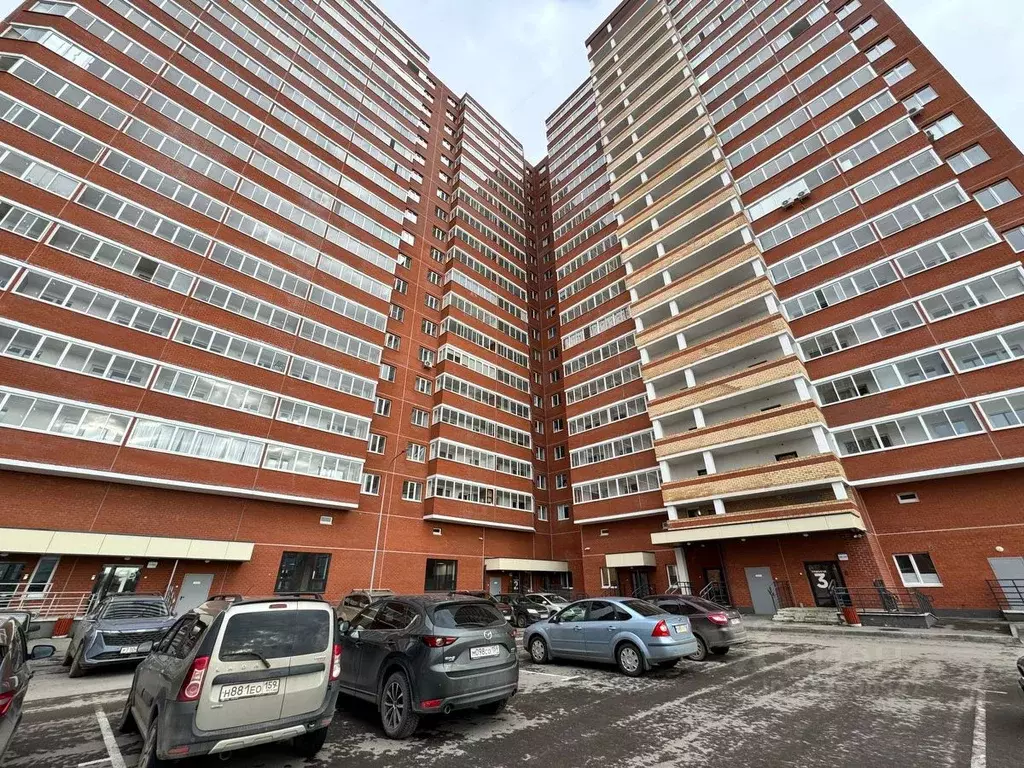 3-к кв. Пермский край, Пермь ул. Старцева, 143 (63.8 м) - Фото 1