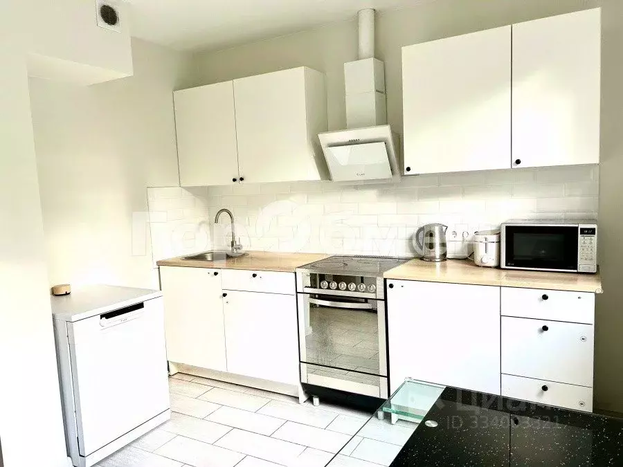 3-к кв. Москва ул. Адмирала Лазарева, 52 (74.0 м) - Фото 1