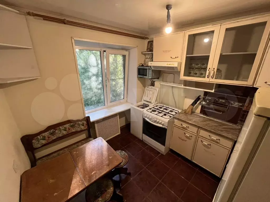 3-к. квартира, 55 м, 5/5 эт. - Фото 0