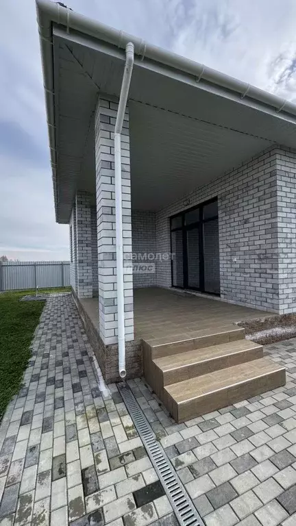 Дом в Краснодарский край, Тимашевский район, Медведовское с/пос, ... - Фото 1