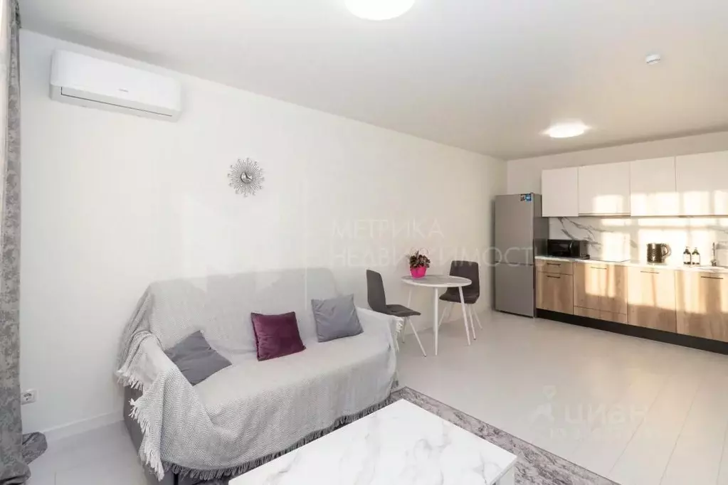 1-к кв. Тюменская область, Тюмень ул. Первооткрывателей, 6 (40.0 м) - Фото 1