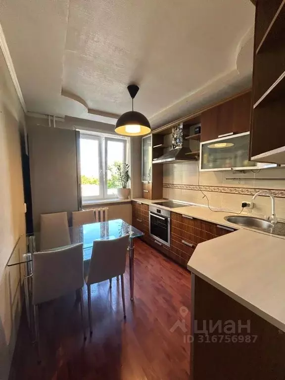 2-к кв. Курганская область, Курган ул. Бурова-Петрова, 96Г (49.4 м) - Фото 0