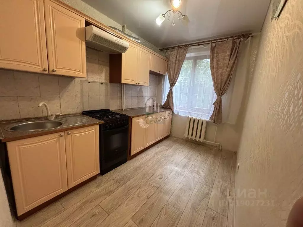 2-к кв. Саратовская область, Энгельс просп. Строителей, 17 (47.0 м) - Фото 0