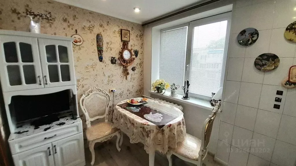 2-к кв. Севастополь ул. Боцманская, 3 (53.1 м) - Фото 0