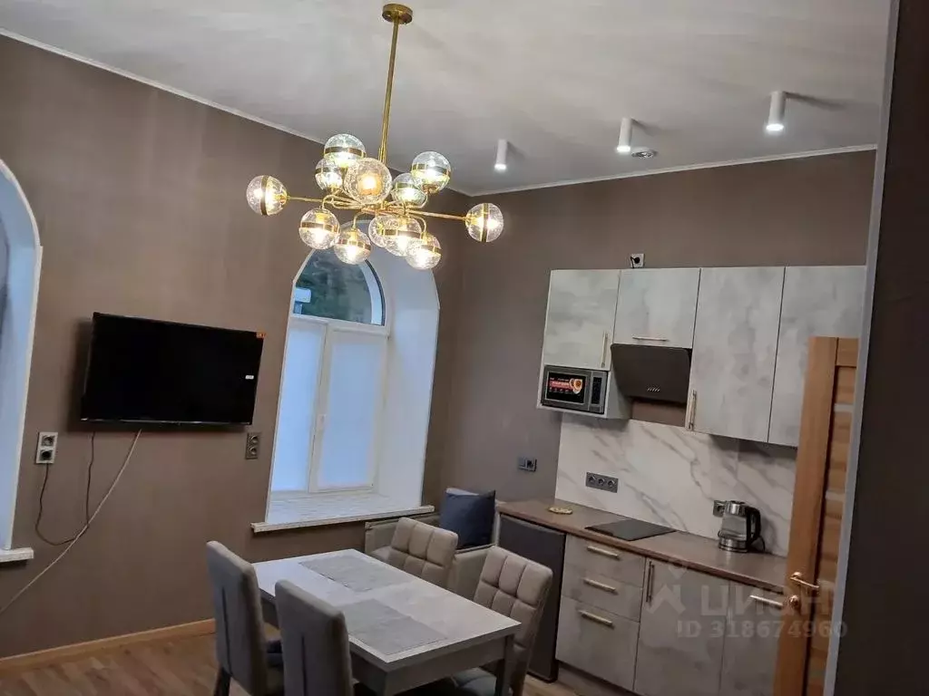Студия Санкт-Петербург Вознесенский просп., 31 (28.0 м) - Фото 1