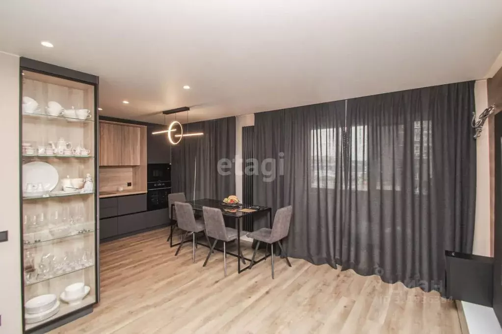 3-к кв. Тюменская область, Тюмень ул. Ю.-Р.Г. Эрвье, 10 (78.0 м) - Фото 1