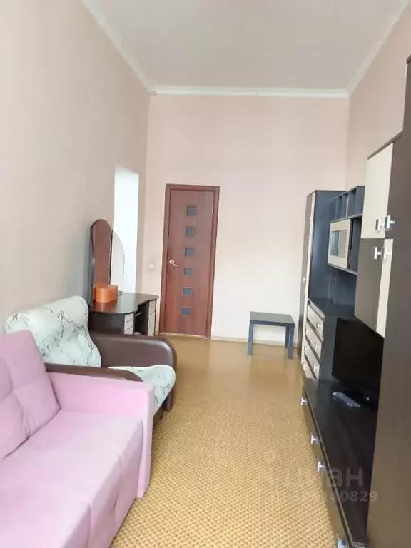 1-к кв. Омская область, Омск ул. Профинтерна, 10 (39.6 м) - Фото 1