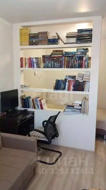 1-к кв. Саха (Якутия), Якутск ул. Лермонтова, 102 (39.6 м) - Фото 1