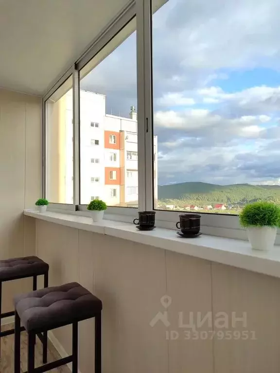 1-к кв. Челябинская область, Усть-Катав 2-й мкр, 1 (31.0 м) - Фото 2