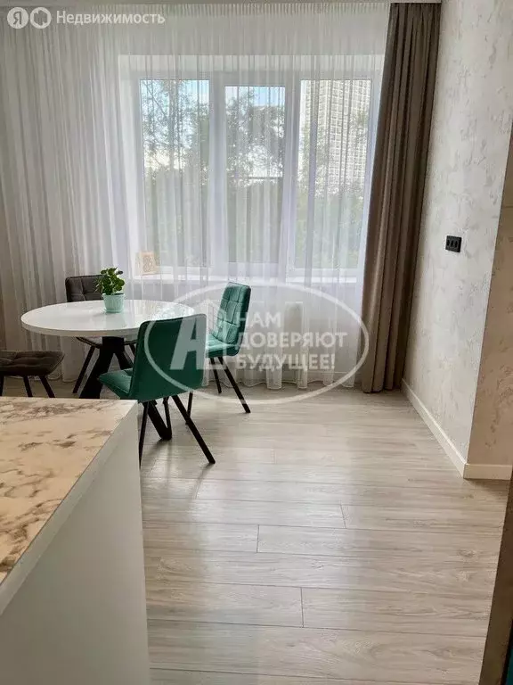 3-комнатная квартира: Пермь, шоссе Космонавтов, 118 (83.8 м) - Фото 1