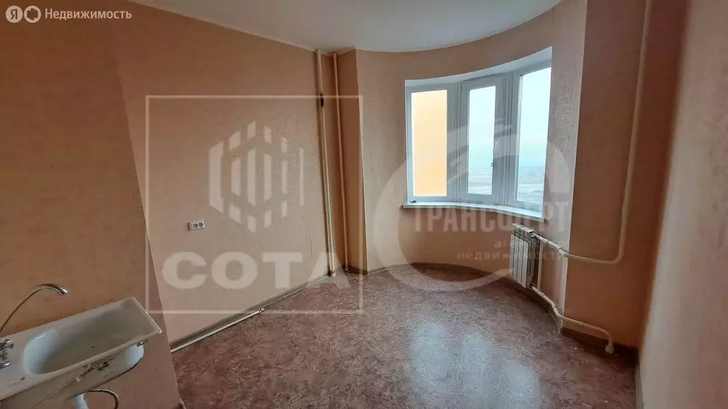 3-комнатная квартира: Воронеж, улица Коренцова, 9 (70 м) - Фото 0