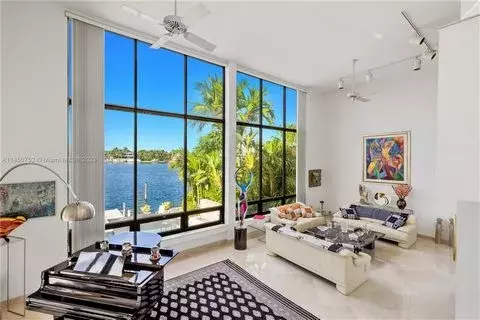 Hibiscus Island - Фото 2