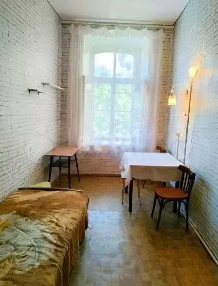 Комната 18 м в 4-к., 2/3 эт. - Фото 1