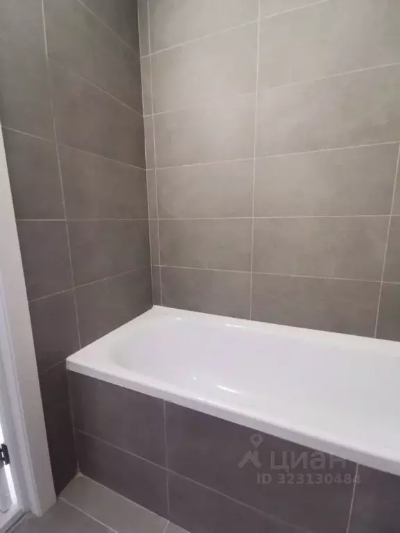 1-к кв. Оренбургская область, Оренбург ул. Юркина, 6 (61.11 м) - Фото 1