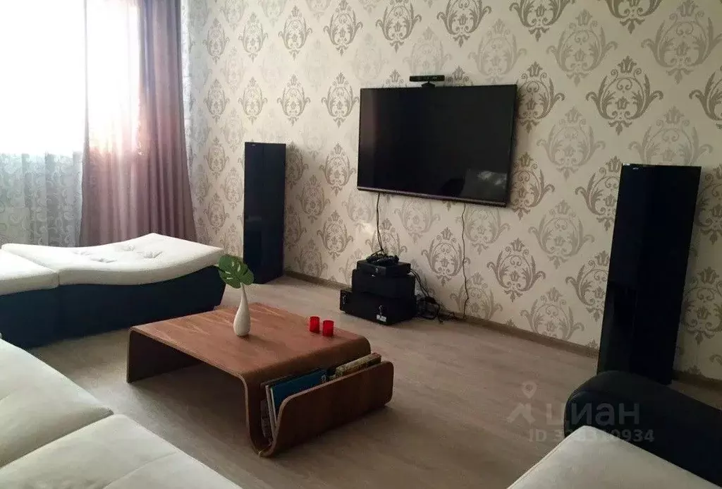 2-к кв. Волгоградская область, Волгоград Новороссийская ул., 8 (88.0 ... - Фото 1