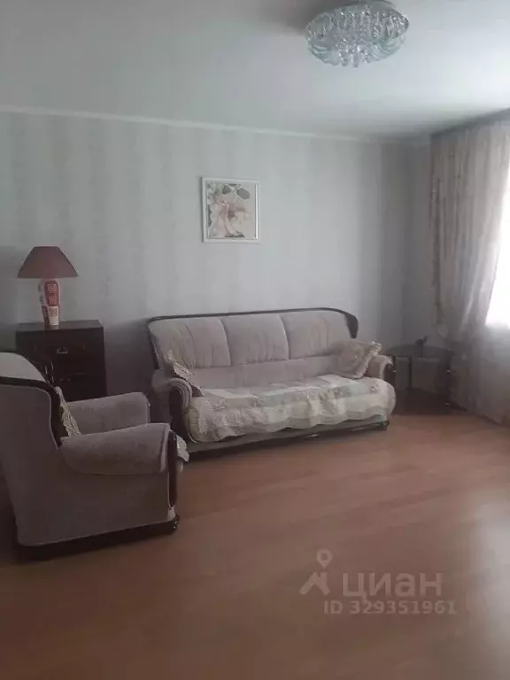 3-к кв. Коми, Сыктывкар ул. Старовского, 32 (70.9 м) - Фото 2
