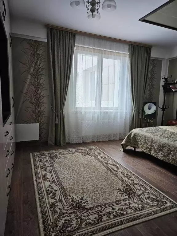 3-к кв. Новосибирская область, Новосибирск ул. Якушева, 33 (105.0 м) - Фото 1
