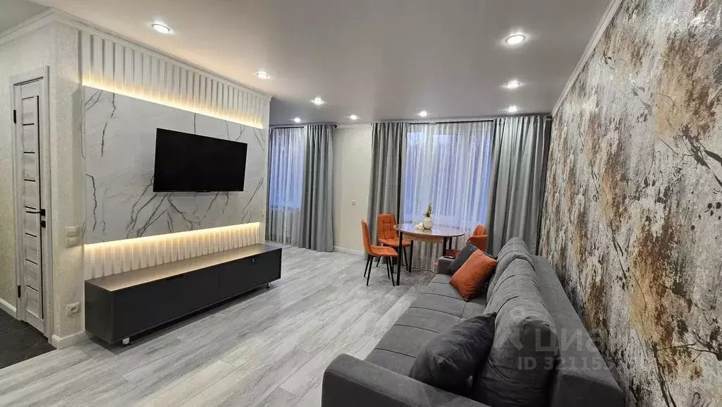 2-к кв. Татарстан, Нижнекамск ул. Юности, 8 (43.0 м) - Фото 2