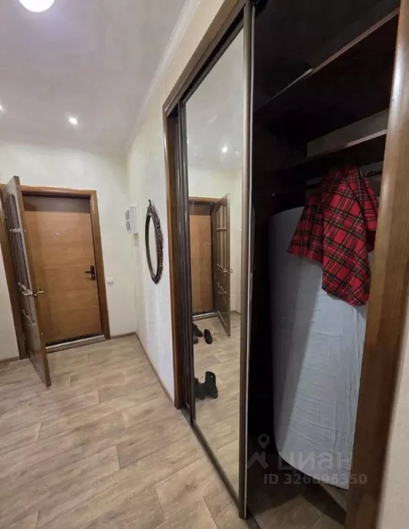 2-к кв. Астраханская область, Астрахань ул. Савушкина, 6Е (56.6 м) - Фото 2