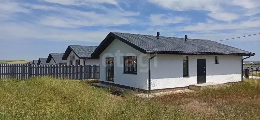 Дом в Крым, Феодосия Колос СПК, ул. Коммерческая (91 м) - Фото 1