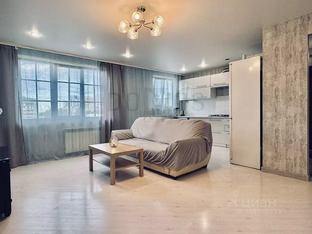 3-к кв. Свердловская область, Екатеринбург ул. Блюхера, 55 (57.7 м) - Фото 1