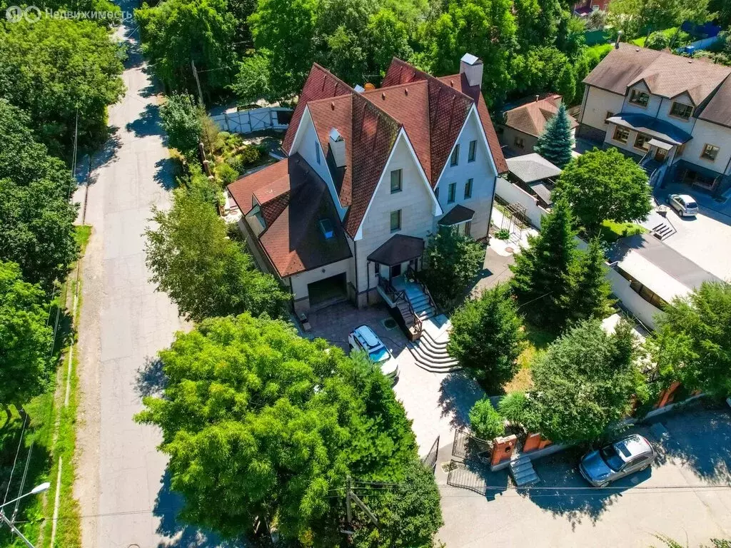 Дом в Владивосток, улица Академика Крушанова, 1 (549.5 м) - Фото 1