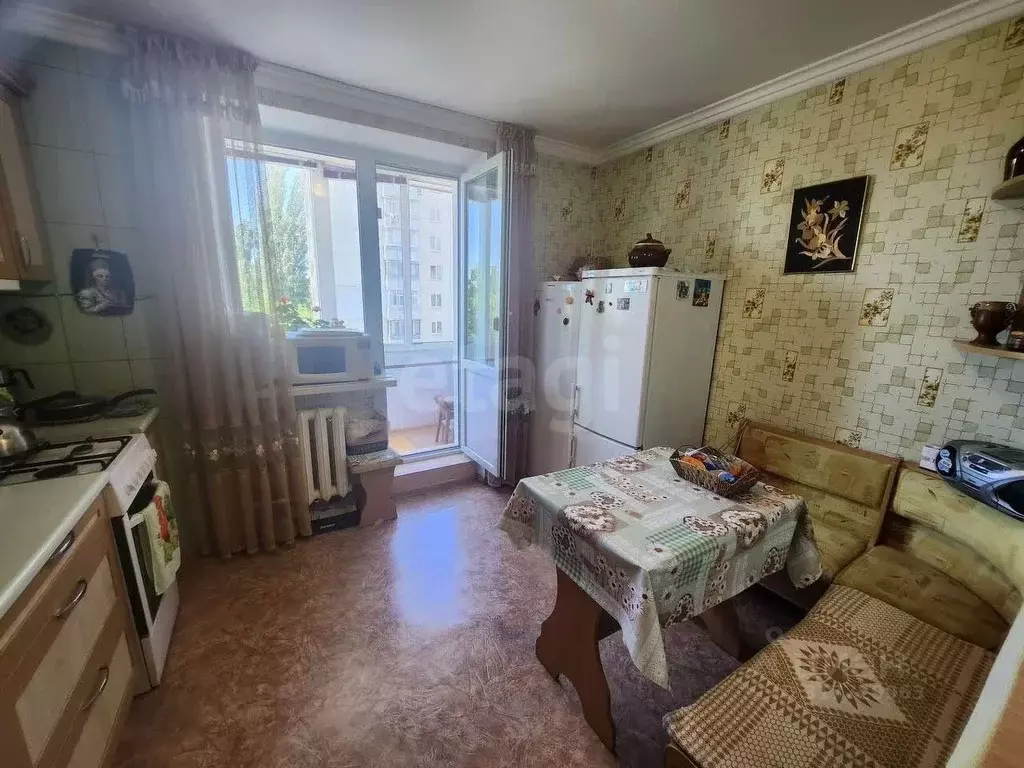 3-к кв. Крым, Симферополь ул. Ларионова (66.0 м) - Фото 1
