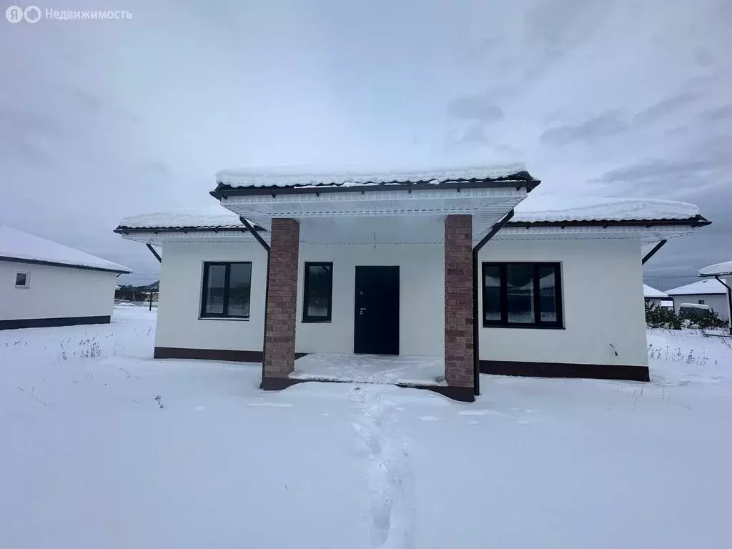 Дом в Свердловская область, Сысертский муниципальный округ, деревня ... - Фото 1