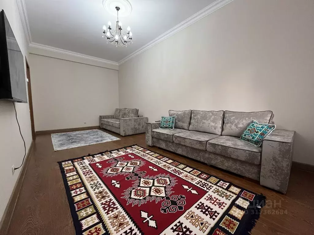 2-к кв. Дагестан, Махачкала ул. Кадарская, 40 (65.0 м) - Фото 1