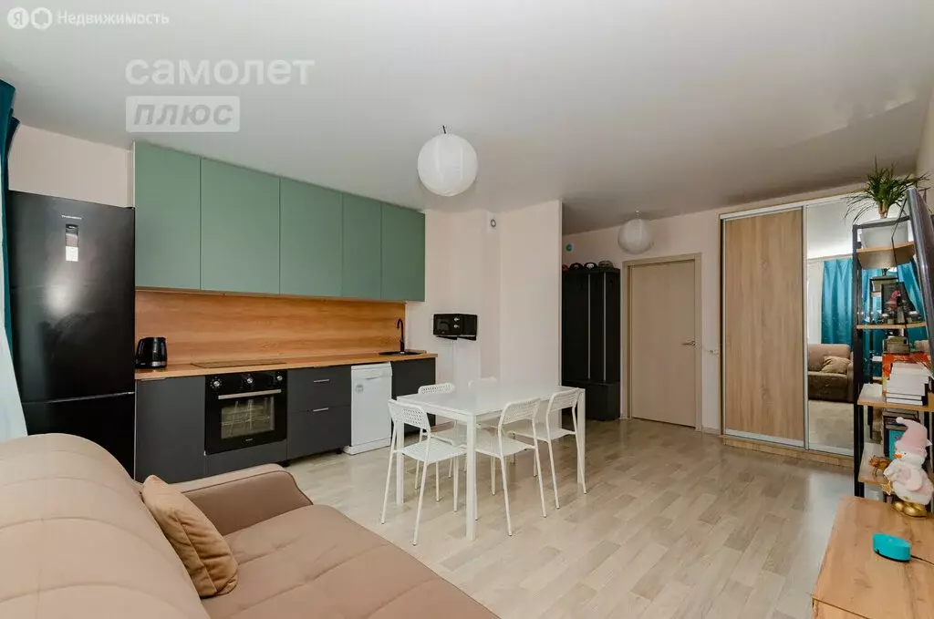 3-комнатная квартира: Челябинск, Краснопольский проспект, 28 (72.6 м) - Фото 1