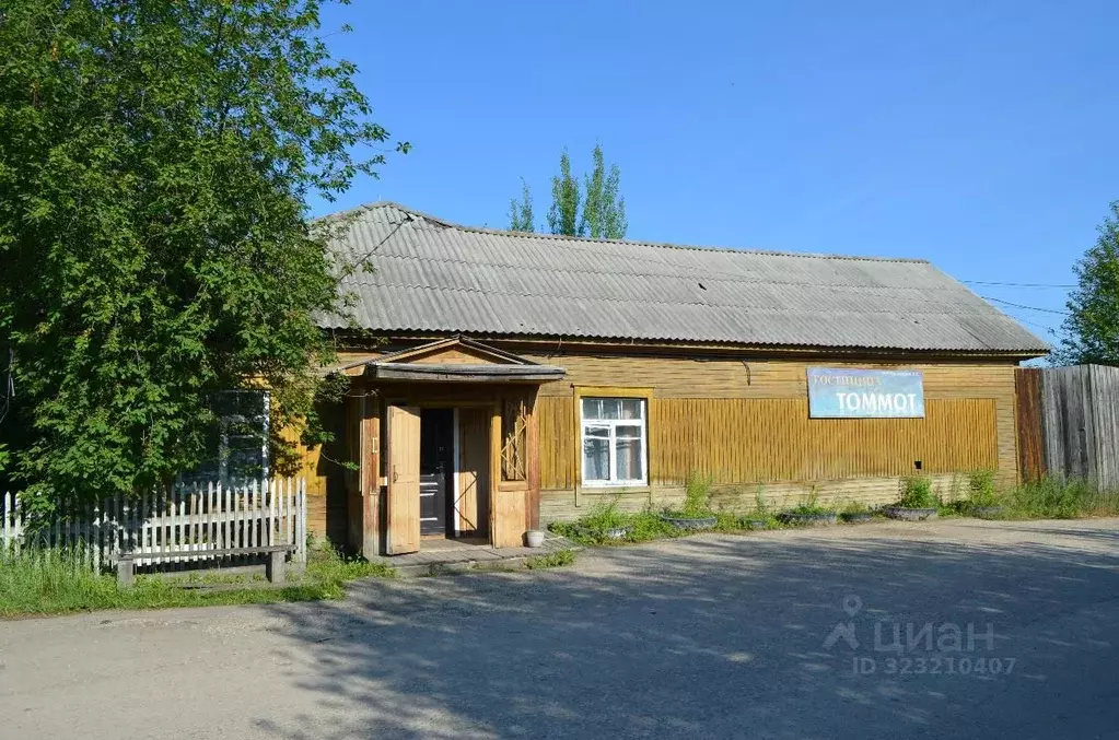 Помещение свободного назначения в Саха (Якутия), Томмот ул. ... - Фото 1