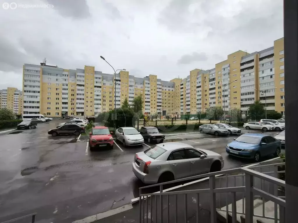 2-комнатная квартира: Тюмень, улица Избышева, 6 (65.7 м) - Фото 1