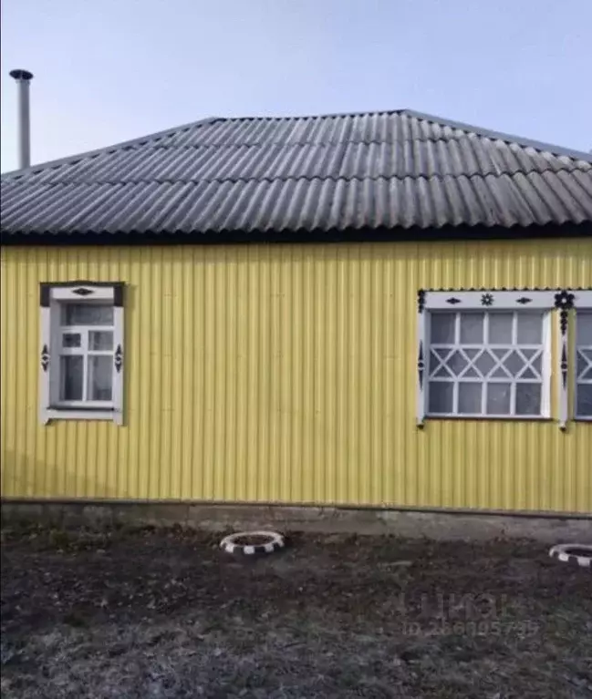 Дом в Курская область, Мантуровский район, Репецкий сельсовет, с. ... - Фото 1