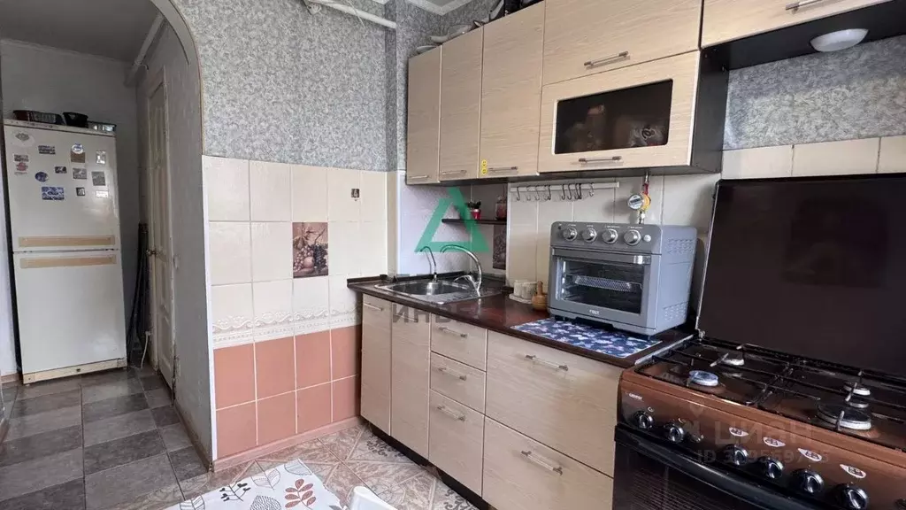 2-к кв. Башкортостан, Уфа Казанская ул., 10 (45.5 м) - Фото 0