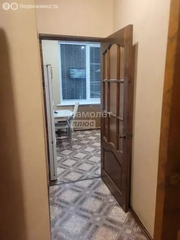2-комнатная квартира: Курск, улица Ватутина, 14 (56.3 м) - Фото 1