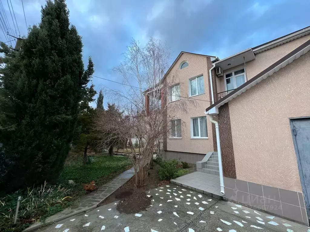 Дом в Крым, Евпатория городской округ, Заозерное пгт ул. Садовая, 5 ... - Фото 1