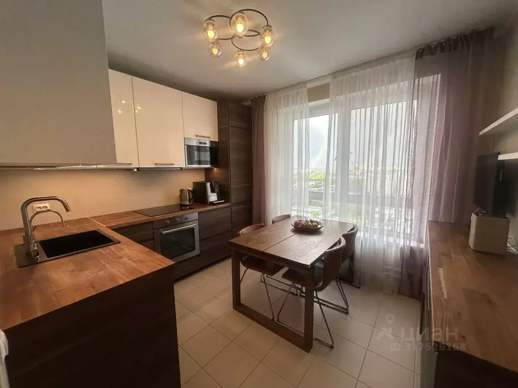 3-к кв. Москва ул. Римского-Корсакова, 11к7 (87.6 м) - Фото 0