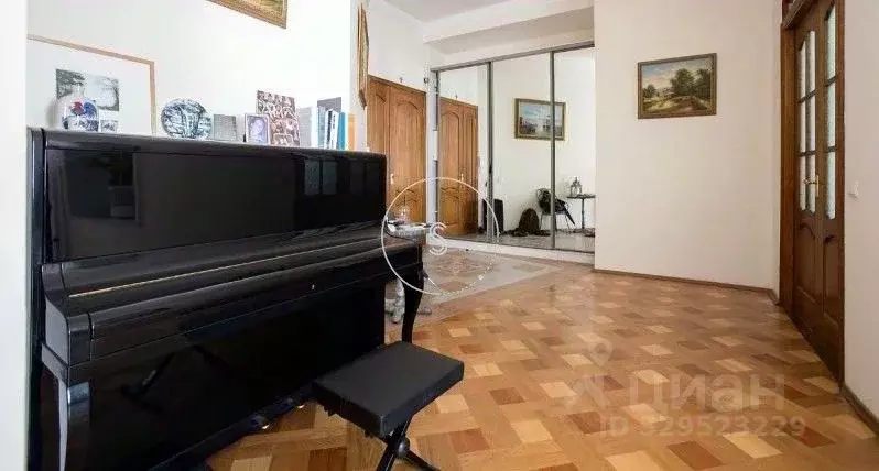 4-к кв. Москва Пожарский пер., 8 (148.0 м) - Фото 1