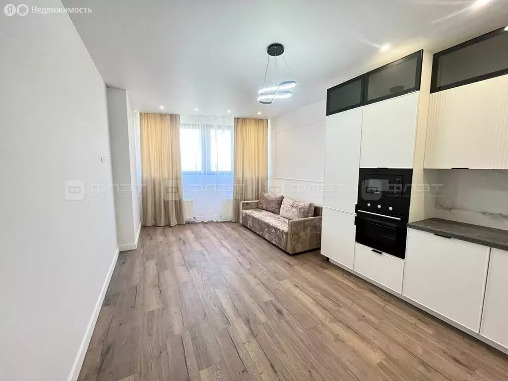 3-комнатная квартира: Казань, Танковая улица, 2 (107 м) - Фото 1