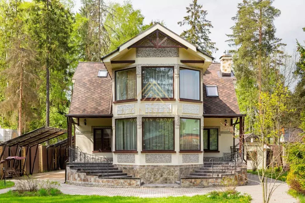 Дом в Санкт-Петербург Поселок Лисий НОС, ул. Деловая, 12 (206 м) - Фото 1