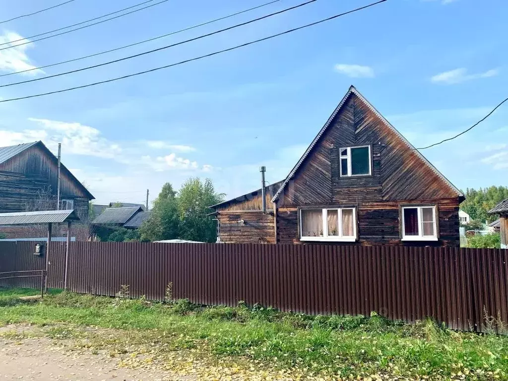 Дом в Коми, Сыктывкар городской округ, Краснозатонский пгт 15-я линия, ... - Фото 1
