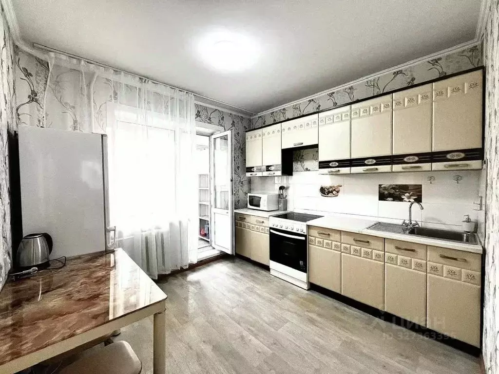 3-к кв. Сахалинская область, Южно-Сахалинск Южно-Сахалинская ул., 19 ... - Фото 1