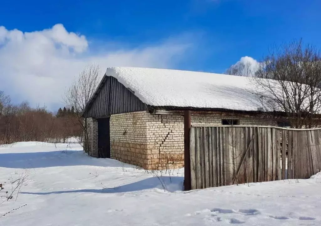 Дом в Марий Эл, Советский городское поселение, пос. Ургакш ул. ... - Фото 1