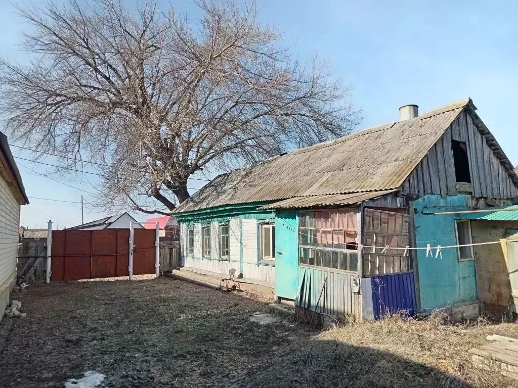 Дом в Оренбургская область, пос. Саракташ ул. Фролова, 20 (45 м) - Фото 2