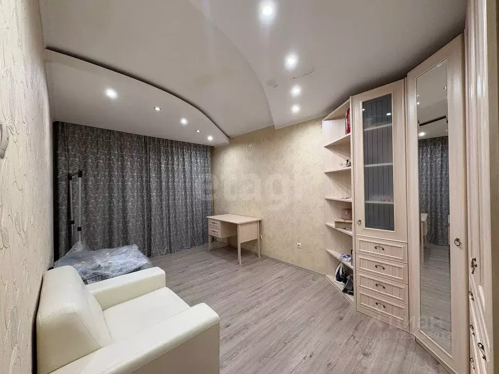 3-к кв. Ямало-Ненецкий АО, Салехард ул. Имени Василия Подшибякина, 46А ... - Фото 1